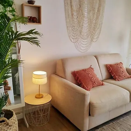 : Magnifique Studio, Idealement Situe Апартаменты Йер