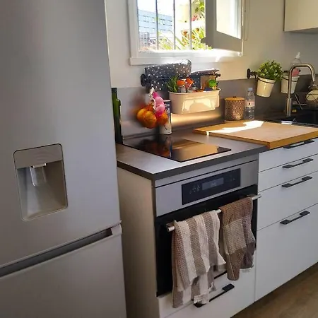 : Magnifique Studio, Idealement Situe Апартаменты Йер